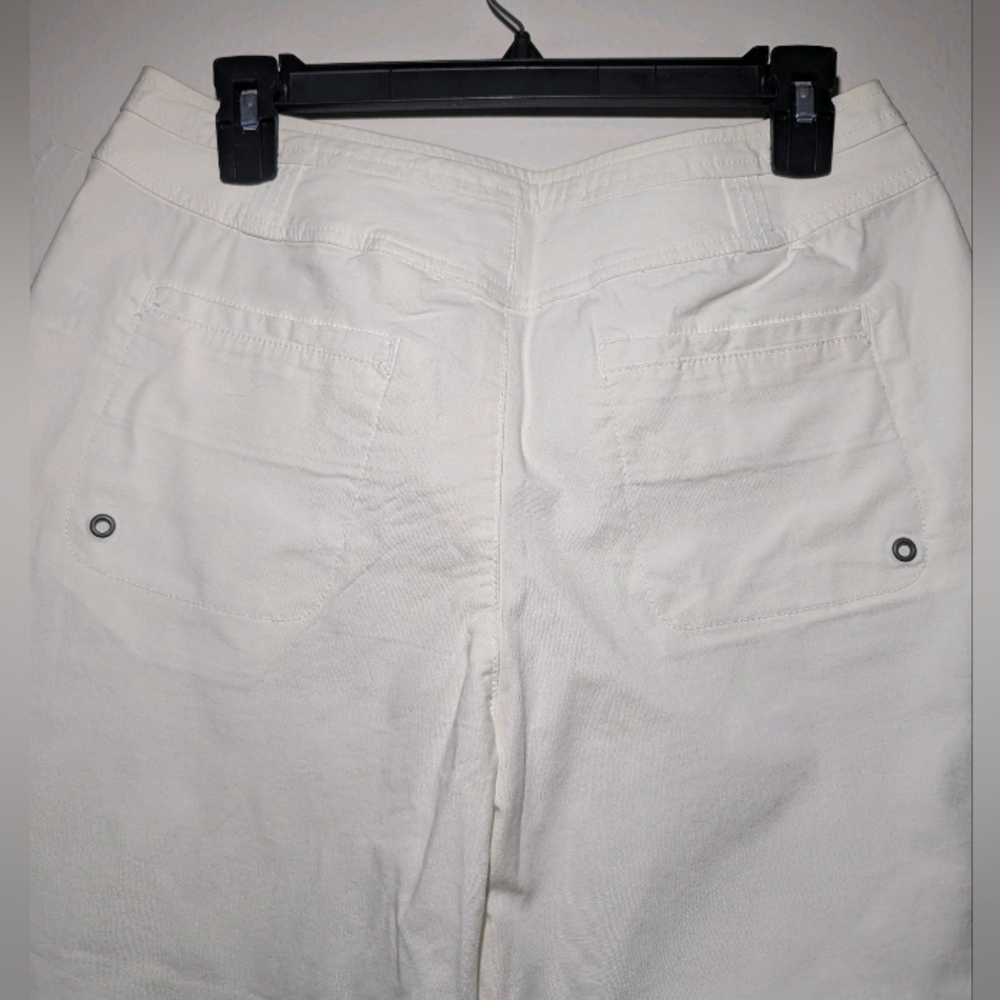NWT Coldwater Creek White Capri Pants Embroidered Women Sz 6 Stretch Crop Cargo - Picture 11 of 13